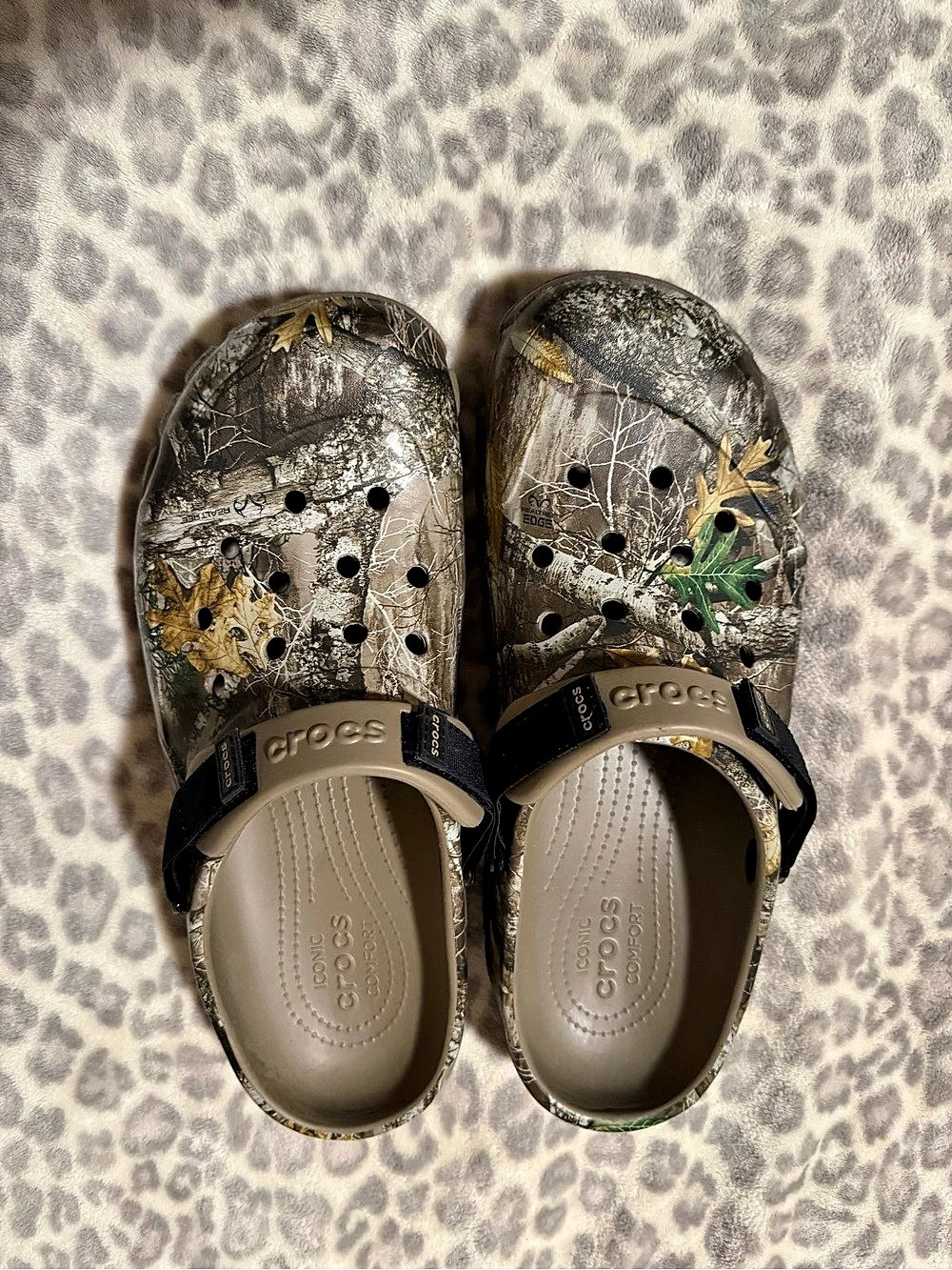 Crocs “Ionic Comfort” Clog - RealTree Edge Camo M14